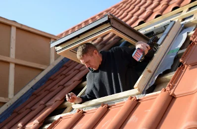 Pose de fenêtres de toit Velux à Auzet